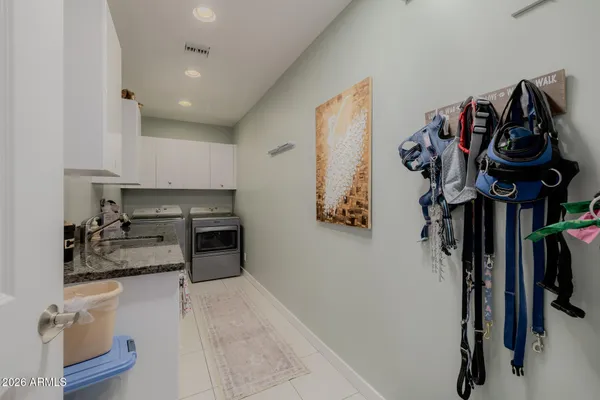 $1,100,000 | 4942 East Whitton Avenue, Phoenix, AZ 85018