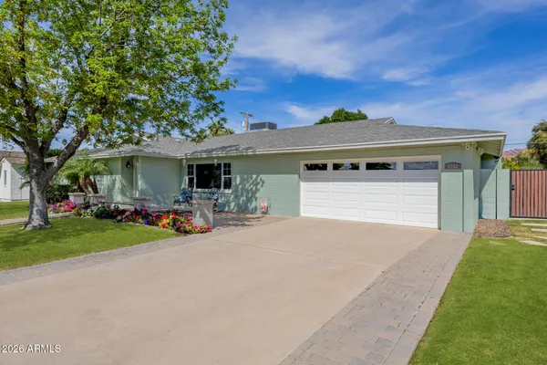 $1,100,000 | 4942 East Whitton Avenue, Phoenix, AZ 85018