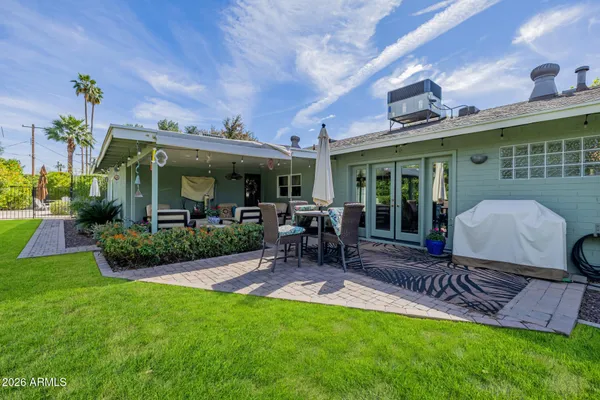 $1,100,000 | 4942 East Whitton Avenue, Phoenix, AZ 85018