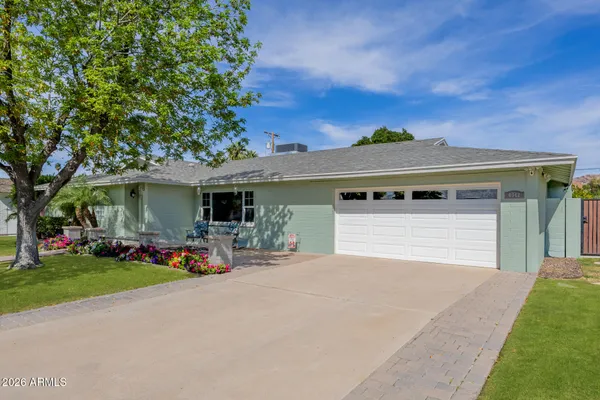 $1,100,000 | 4942 East Whitton Avenue, Phoenix, AZ 85018