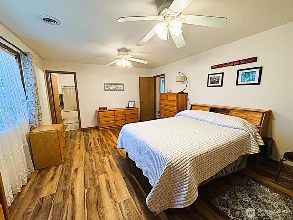 $389,900 | 2207 South Belair Drive, Moses Lake, WA 98837