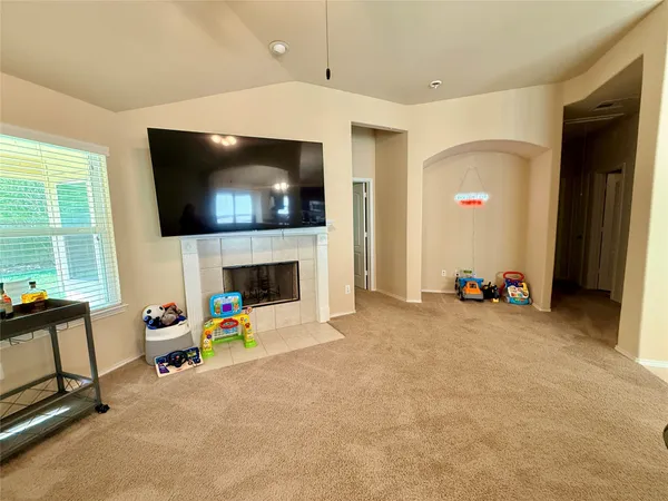 $2,000 | 12115 Rockridge Falls Drive, Tomball, TX 77375