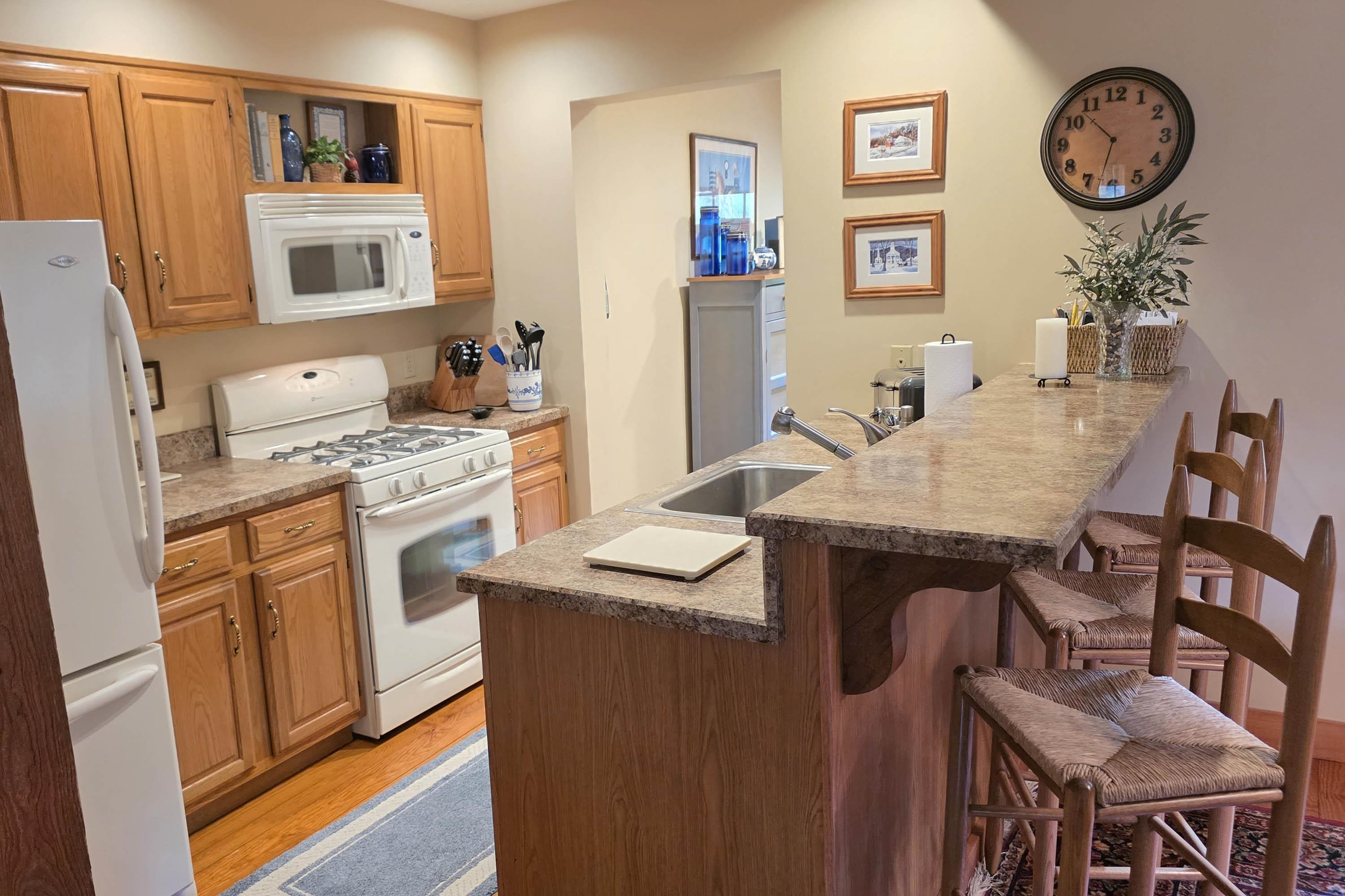 1382 Grassy Brook Road Brookline, VT 05345 - Photo 16 of 38