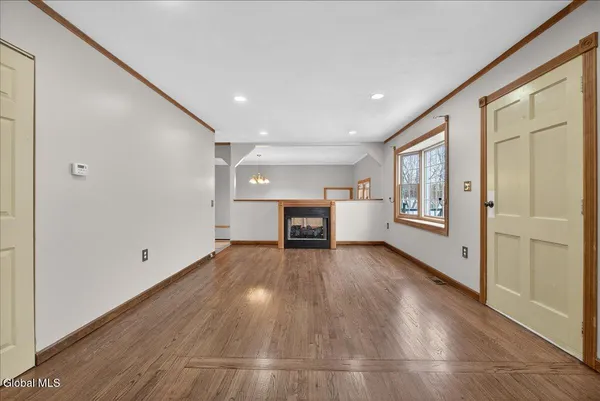 $349,900 | 31 Amelia Drive, Colonie, NY 12309