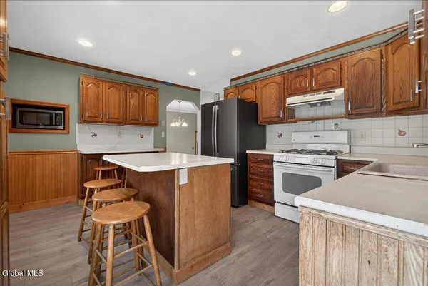 $349,900 | 31 Amelia Drive, Colonie, NY 12309