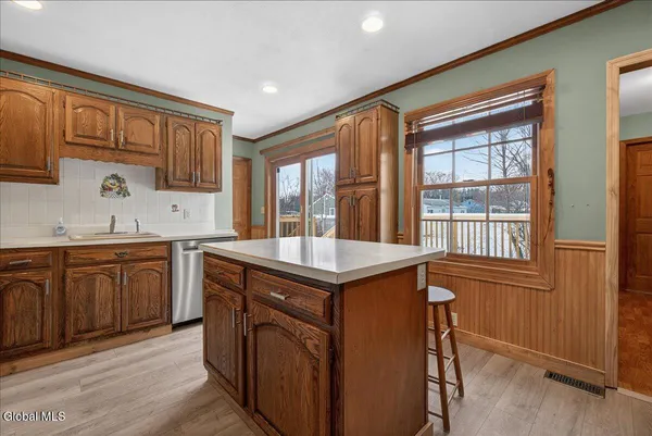 $349,900 | 31 Amelia Drive, Colonie, NY 12309
