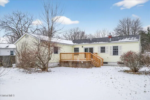 $349,900 | 31 Amelia Drive, Colonie, NY 12309