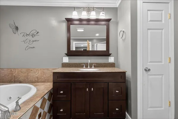 $349,900 | 31 Amelia Drive, Colonie, NY 12309