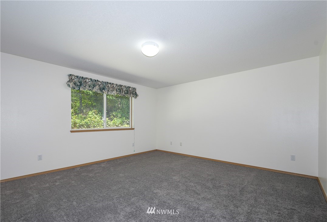 883 Fir Lane Road Castle Rock, WA 98611 - Photo 12 of 27