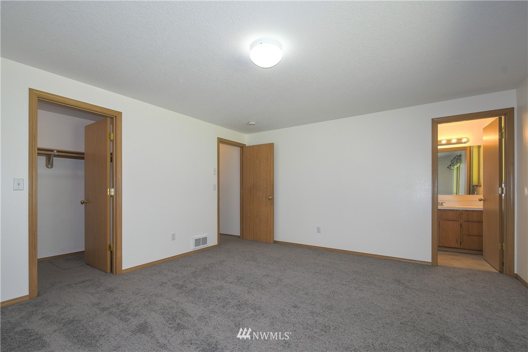 883 Fir Lane Road Castle Rock, WA 98611 - Photo 13 of 27