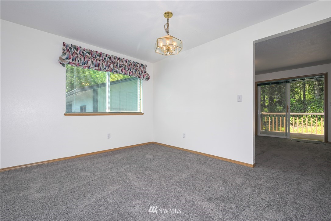 883 Fir Lane Road Castle Rock, WA 98611 - Photo 7 of 27