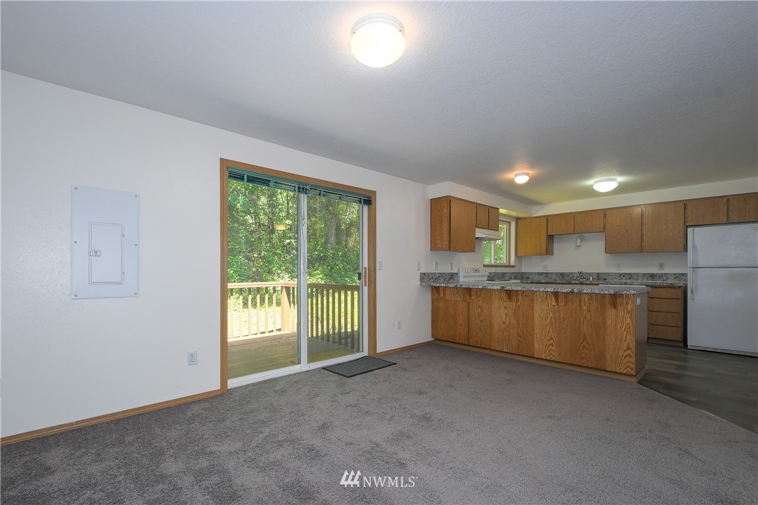 883 Fir Lane Road Castle Rock, WA 98611 - Photo 8 of 27