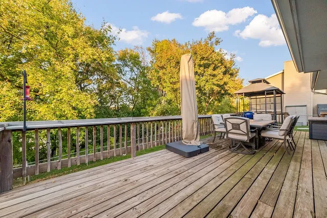 $435,000 | 1569 Lancaster Lane, Eagan, MN 55122