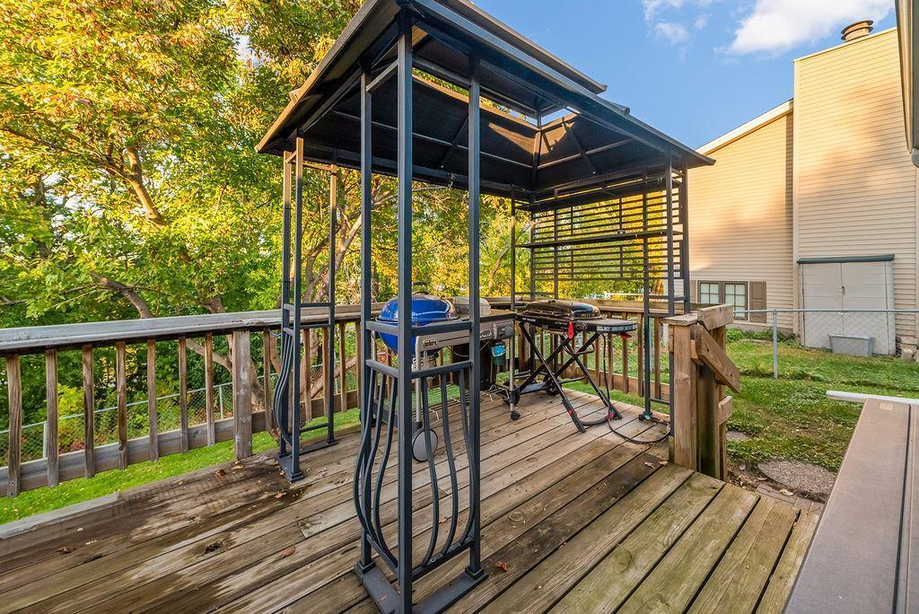 1569 Lancaster Lane Eagan, MN 55122 - Photo 20 of 47