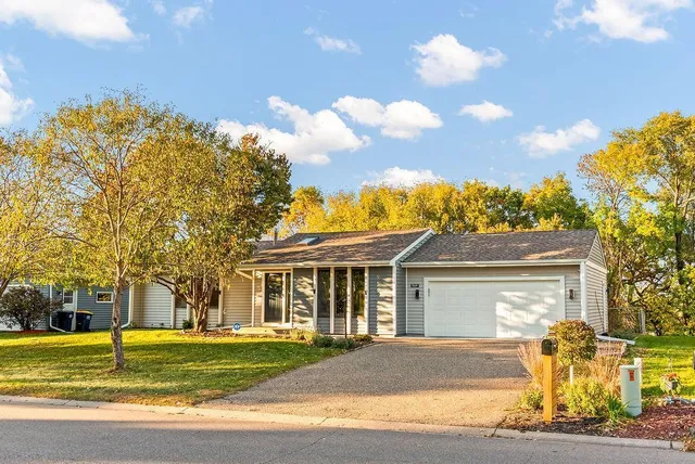 $435,000 | 1569 Lancaster Lane, Eagan, MN 55122