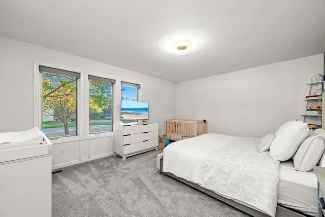 $435,000 | 1569 Lancaster Lane, Eagan, MN 55122