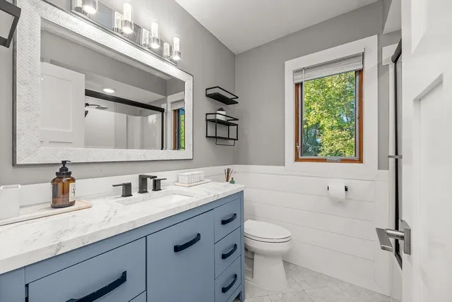 $435,000 | 1569 Lancaster Lane, Eagan, MN 55122