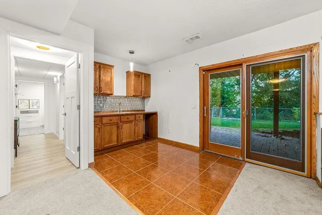 $435,000 | 1569 Lancaster Lane, Eagan, MN 55122