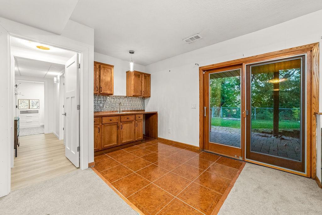 1569 Lancaster Lane Eagan, MN 55122 - Photo 30 of 47