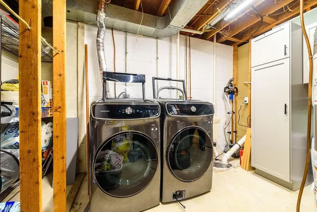 $435,000 | 1569 Lancaster Lane, Eagan, MN 55122