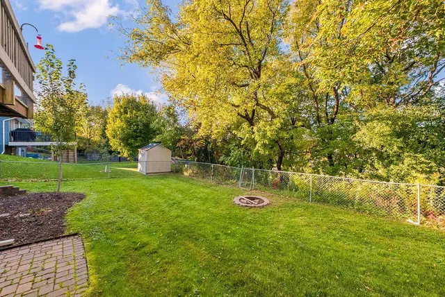 $435,000 | 1569 Lancaster Lane, Eagan, MN 55122