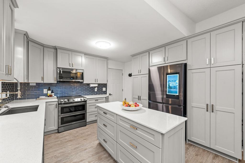 1569 Lancaster Lane Eagan, MN 55122 - Photo 10 of 47