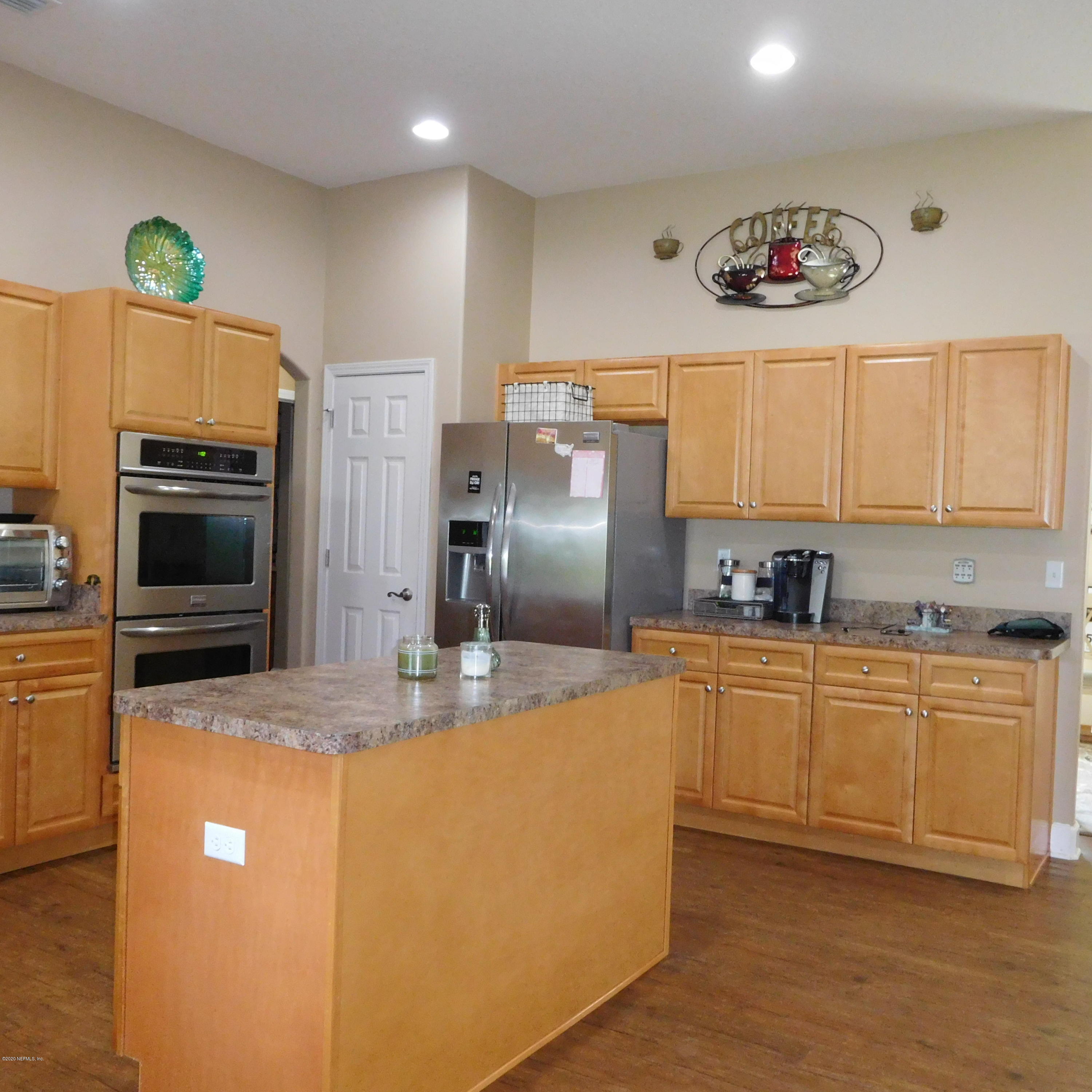 43366 Red Dirt Ridge Trail Callahan, FL 32011 - Photo 11 of 34 Coffee Counter