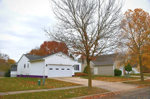 $358,000 | 1040 Heritage Drive, Saline, MI 48176