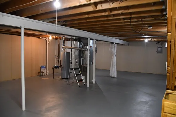 $358,000 | 1040 Heritage Drive, Saline, MI 48176