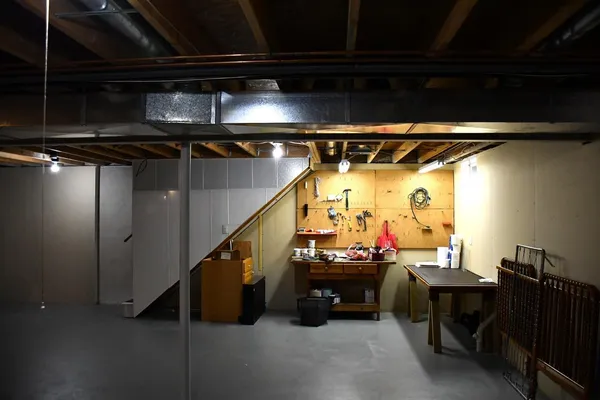 $358,000 | 1040 Heritage Drive, Saline, MI 48176