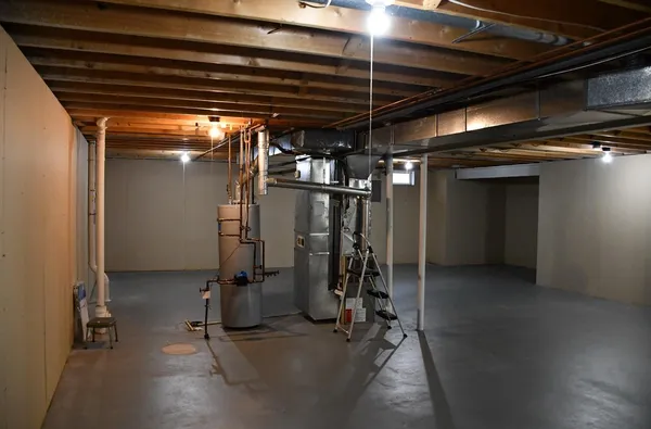 $358,000 | 1040 Heritage Drive, Saline, MI 48176