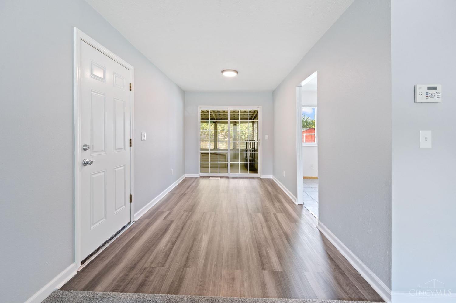 2520 Houston Road Cincinnati, OH 45231 - Photo 7 of 28