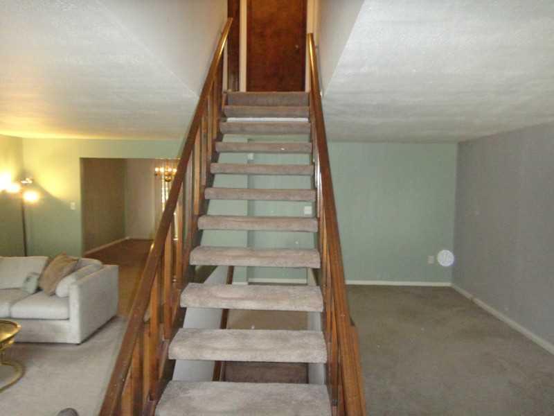 87 Locust Ridge Drive Pittsburgh, PA 15209 - Photo 13 of 25 Interior Space/Layout.