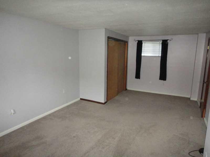 87 Locust Ridge Drive Pittsburgh, PA 15209 - Photo 15 of 25 Master Bedroom.