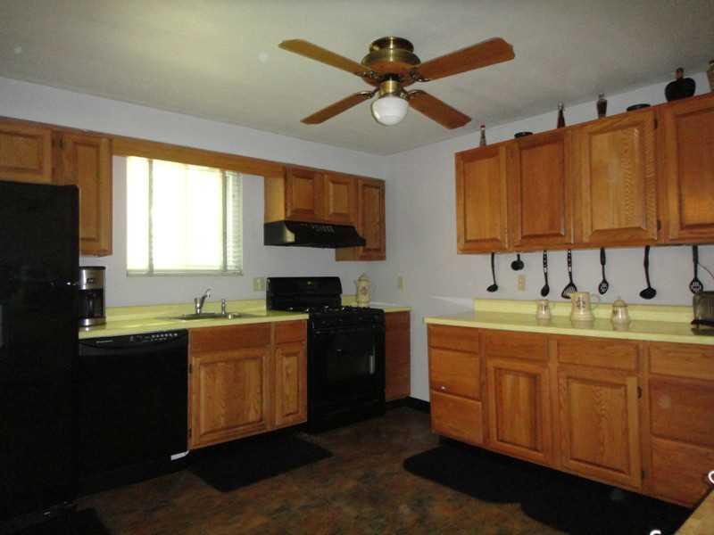 87 Locust Ridge Drive Pittsburgh, PA 15209 - Photo 9 of 25 Kitchen.