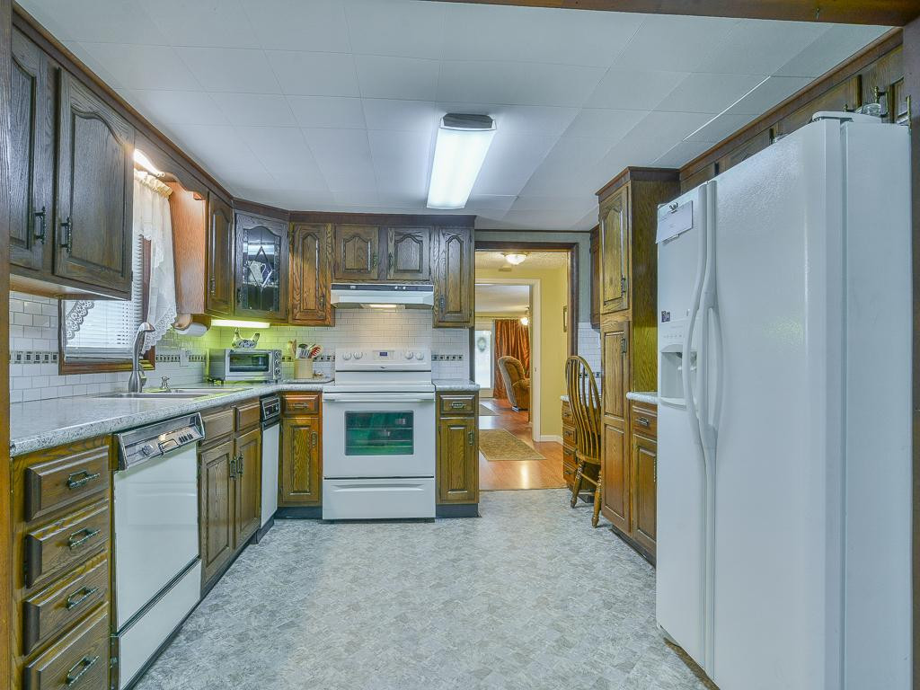 573 Gravely Road Kingsport, TN 37660 - Photo 11 of 36 Photo 11