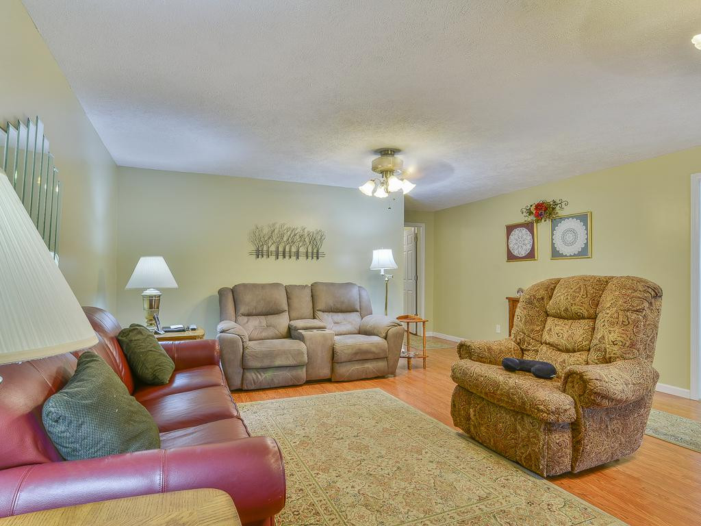 573 Gravely Road Kingsport, TN 37660 - Photo 17 of 36 Photo 17