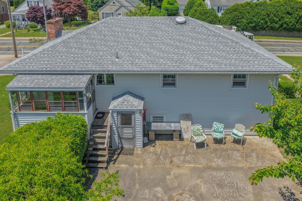 77 Tower Street Westerly, RI 02891 - Photo 25 of 27