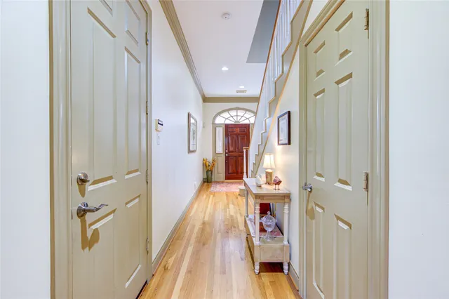 $4,000 | 6811 Staffordshire, Houston, TX 77030