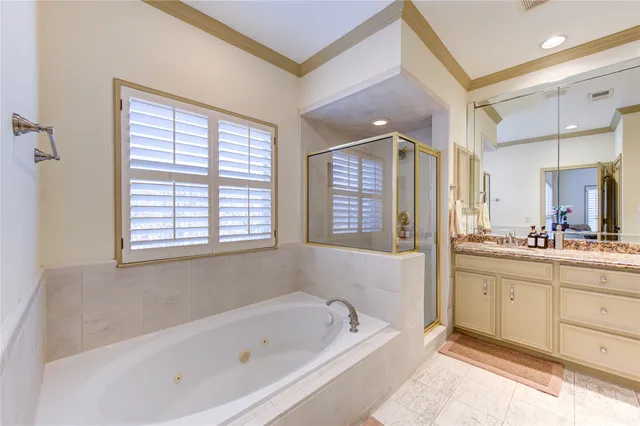 $4,000 | 6811 Staffordshire, Houston, TX 77030