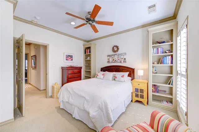 $4,000 | 6811 Staffordshire, Houston, TX 77030