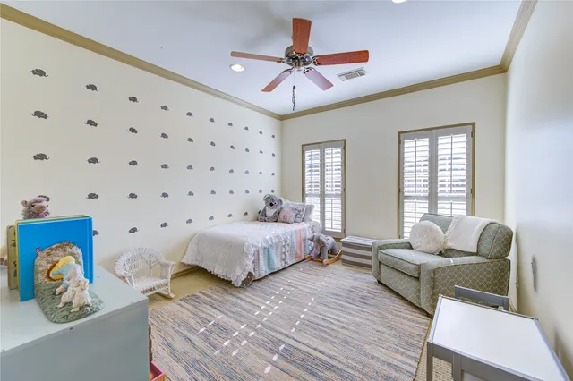 $4,000 | 6811 Staffordshire, Houston, TX 77030