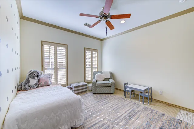 $4,000 | 6811 Staffordshire, Houston, TX 77030