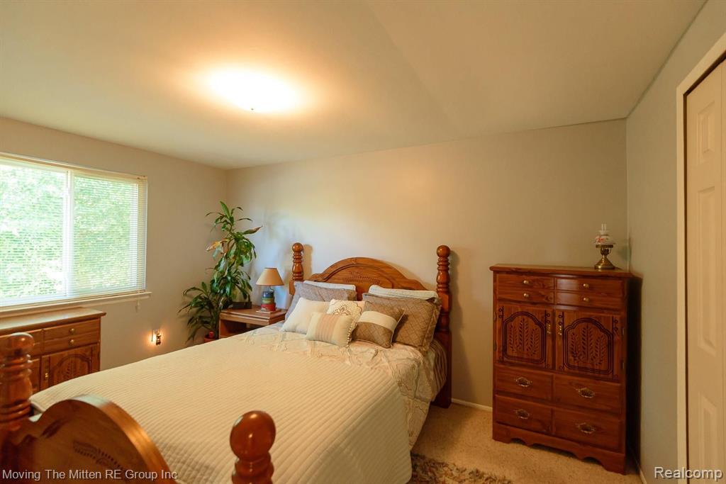 42556 Saltz Road Canton, MI 48187 - Photo 20 of 46 Gallery Image 20