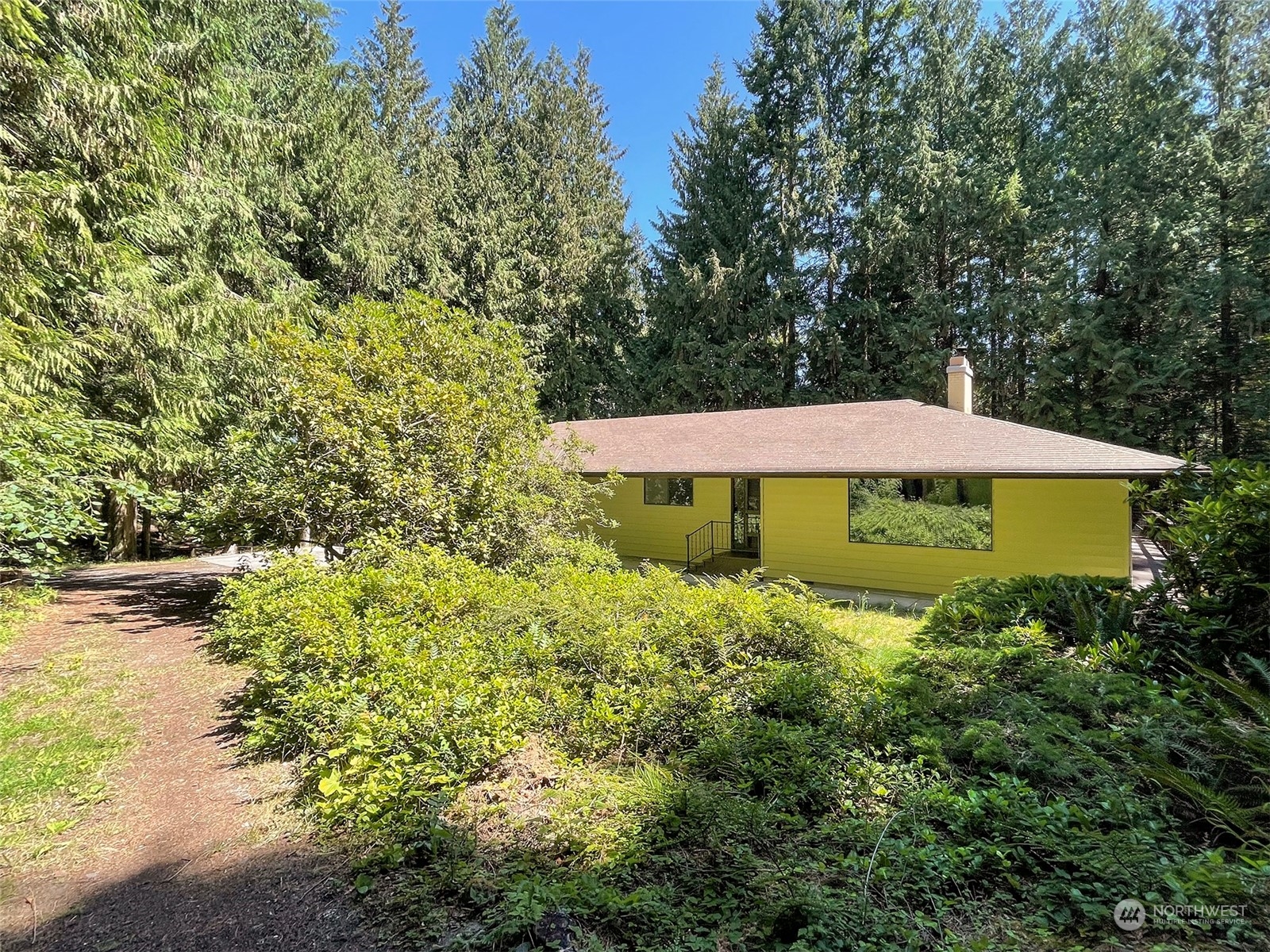 104 Waldo Road Sequim, WA 98382 - Photo 4 of 40 a view of a house with a yard