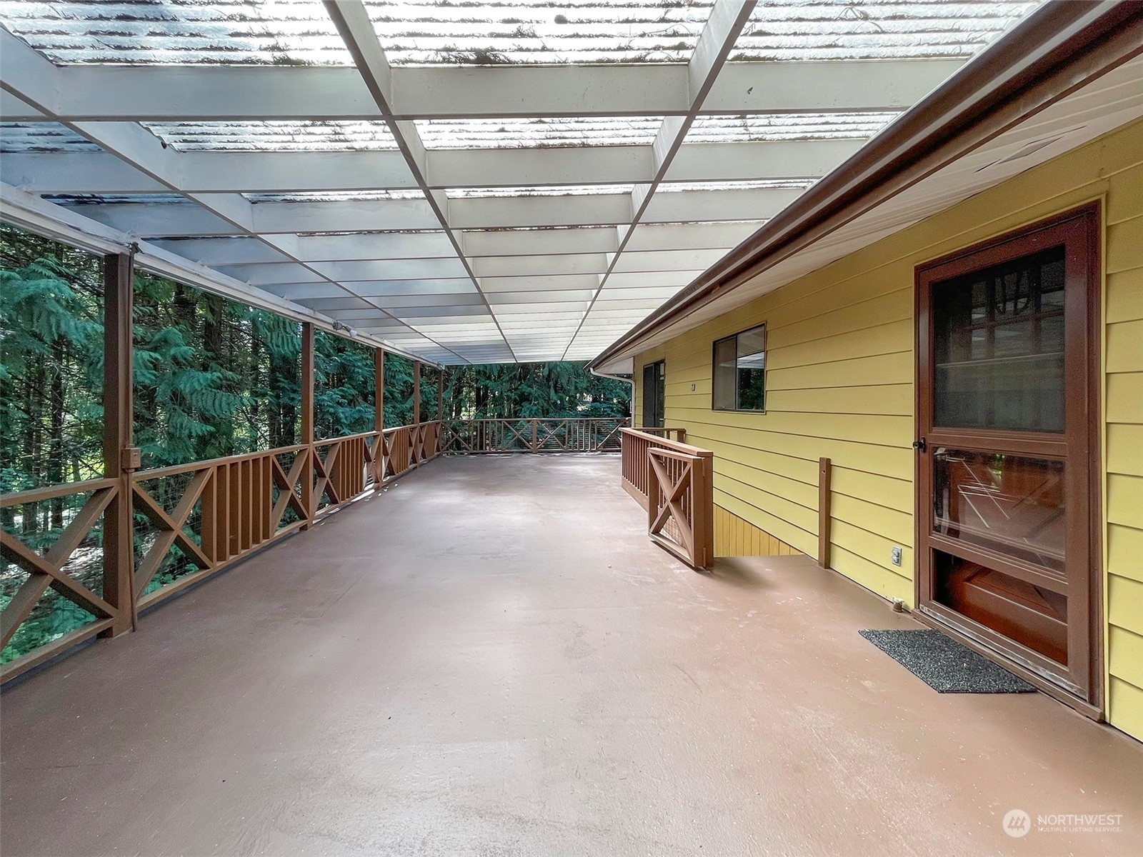 104 Waldo Road Sequim, WA 98382 - Photo 9 of 40 a view of a garage