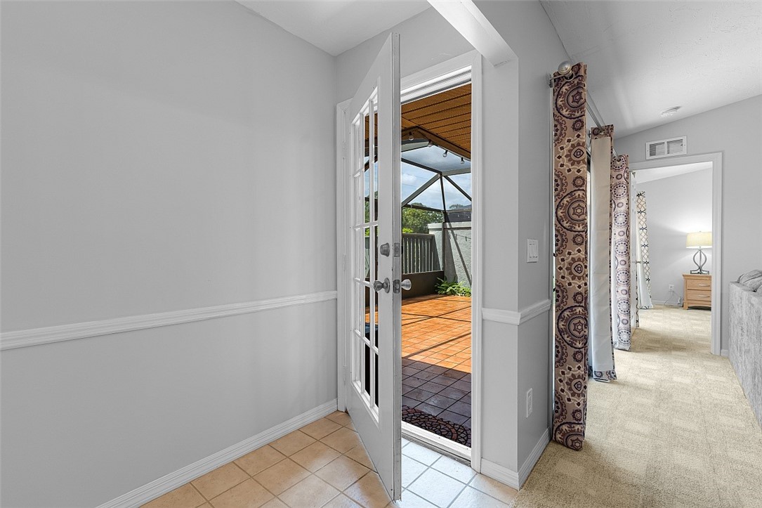 721 Timber Ridge Trail Southwest, Unit D Vero Beach, FL 32962 - Photo 12 of 36 Gallery Image 12