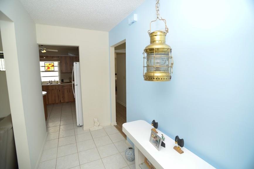 2559 Inisbrook Road Riviera Beach, FL 33407 - Photo 3 of 39 DSC_3398