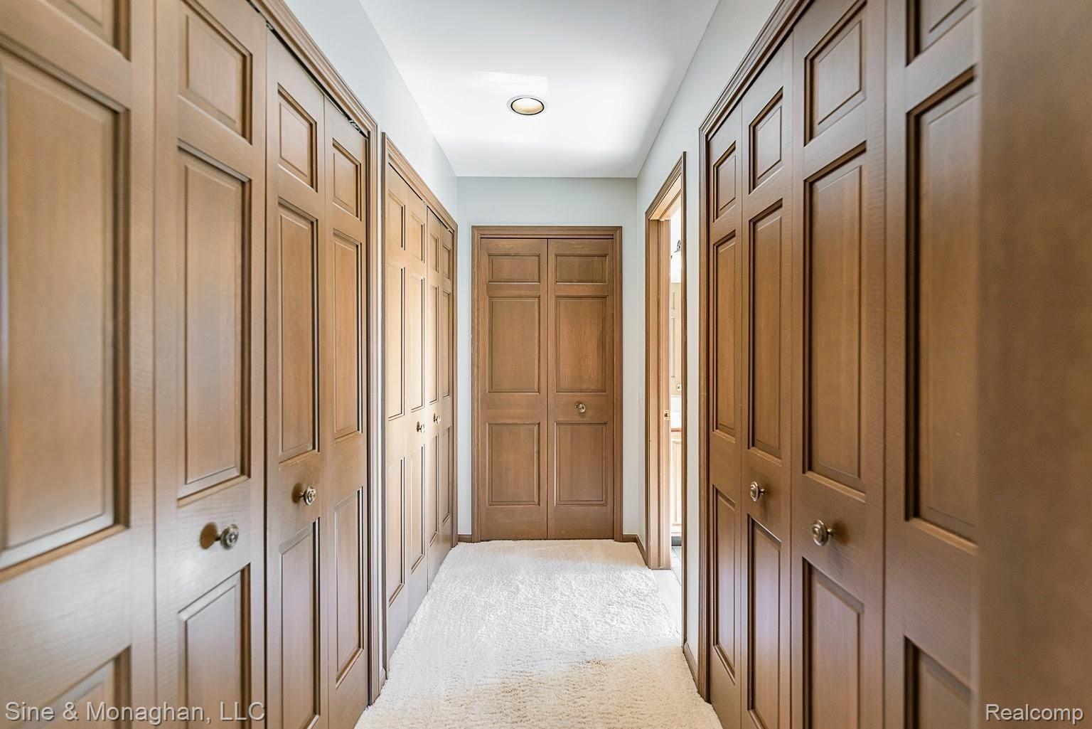 4906 Rivers Edge Drive Troy, MI 48098 - Photo 33 of 60 Great closet space