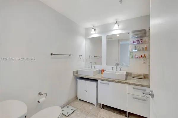 $3,550 | 185 Southwest 7th Street, Unit 2303, Miami, FL 33130